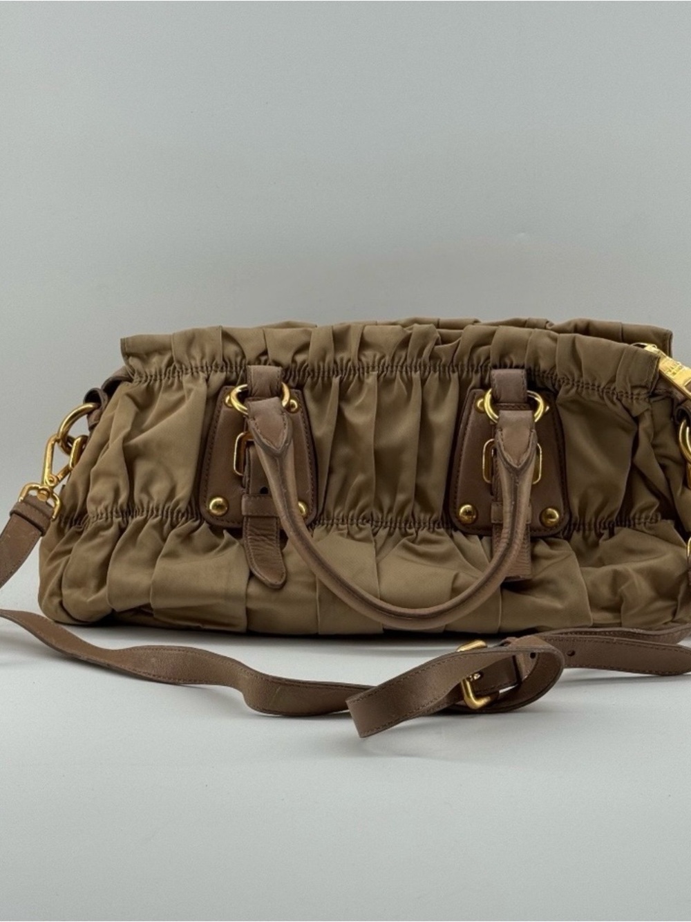 ✨ AUTHENTIC ✨Prada Vintage Tessuto Gaufre Ruched Nylon Satchel Handbag-Tan/Beige - Picture 4 of 13